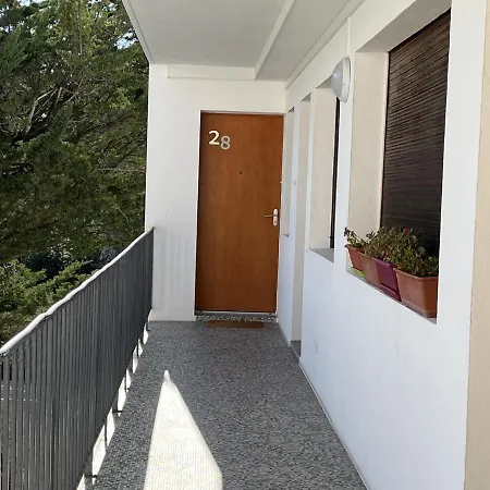 Appartement Superbe T2 Avec Balcon Et Parking, Idealement Situe A - Fr-1-374-200 *