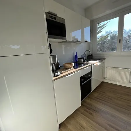 Superbe T2 Avec Balcon Et Parking, Idealement Situe A - Fr-1-374-200 Appartement *